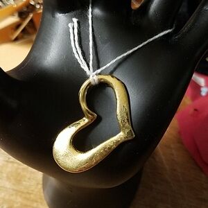 Gold Tone Open Heart 1" Charm